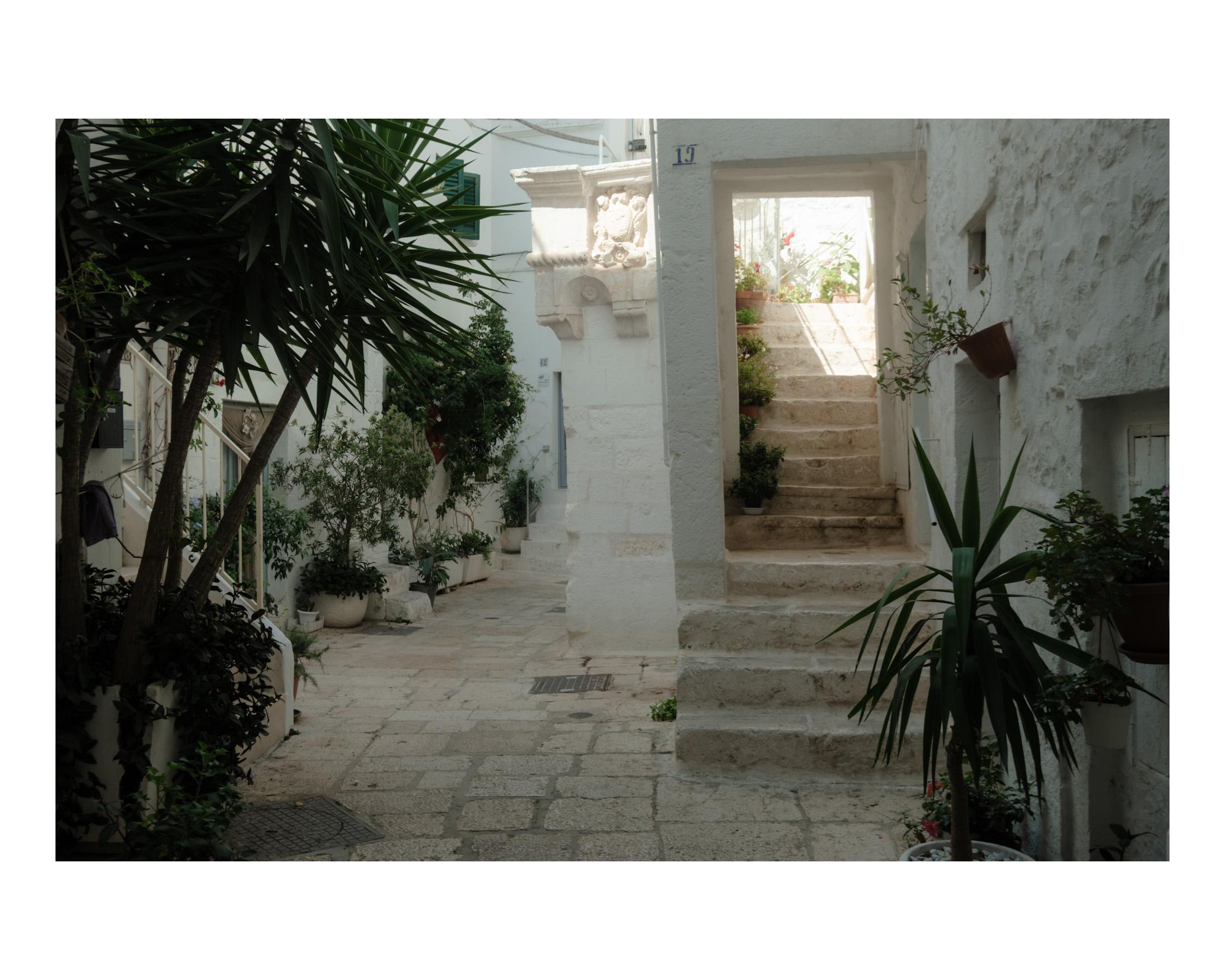 Cisternino street