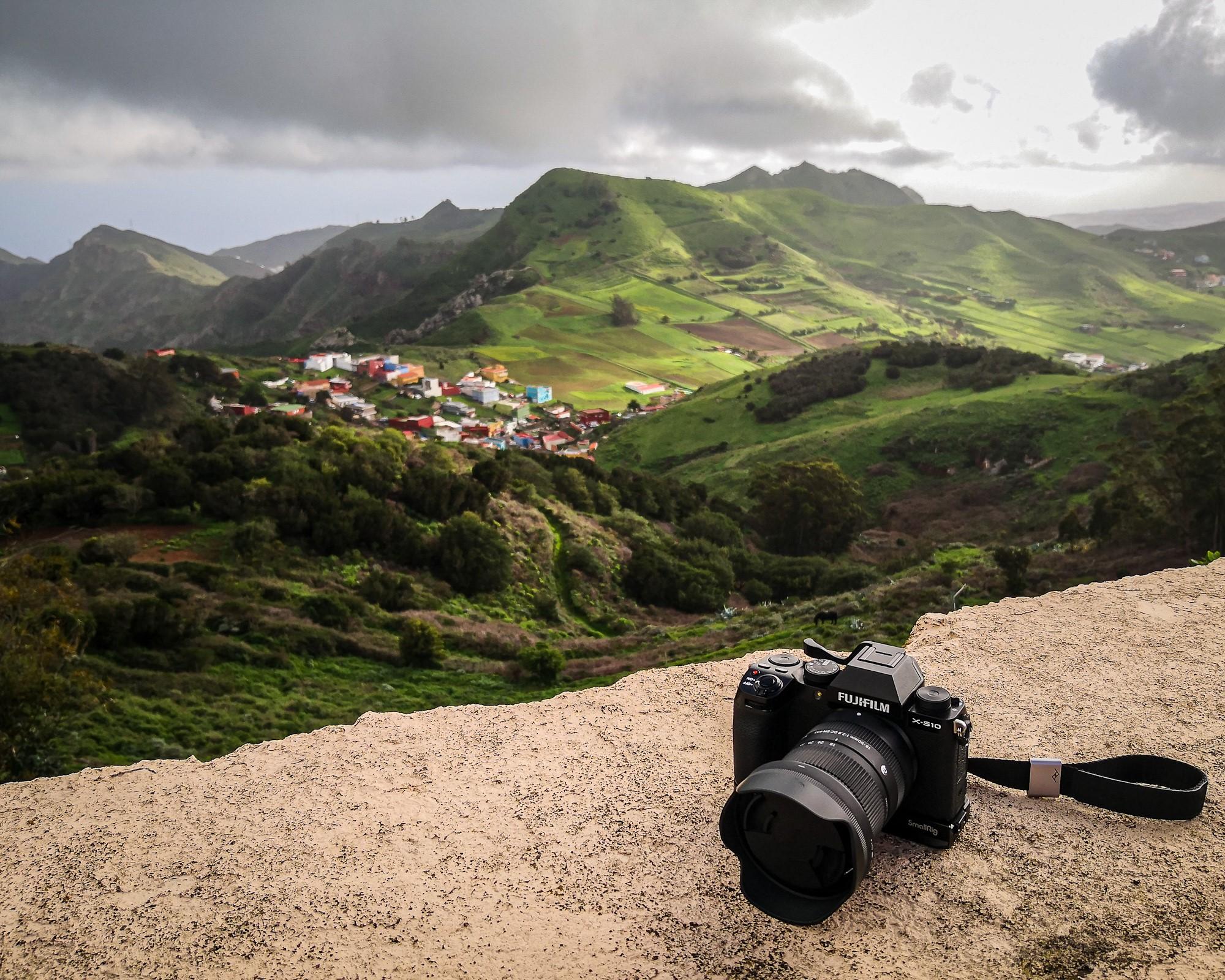Mountain landscape in Tenerife and the Fujifilm X-S10 that I used in both my trips here