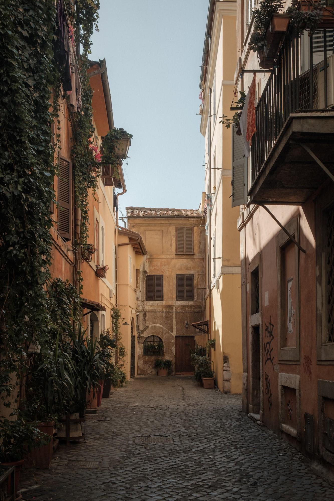 Light and shadows in Rome
